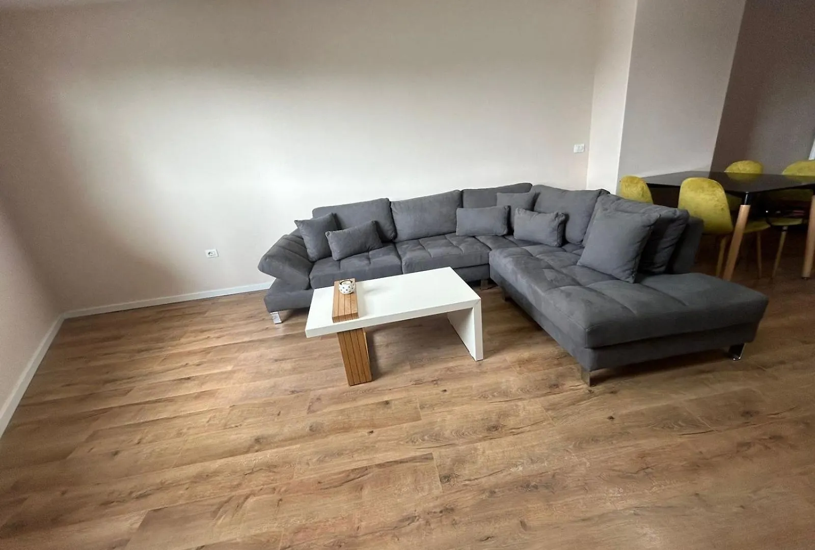 City Center 1 Bedroom Apartment Durrës Albania